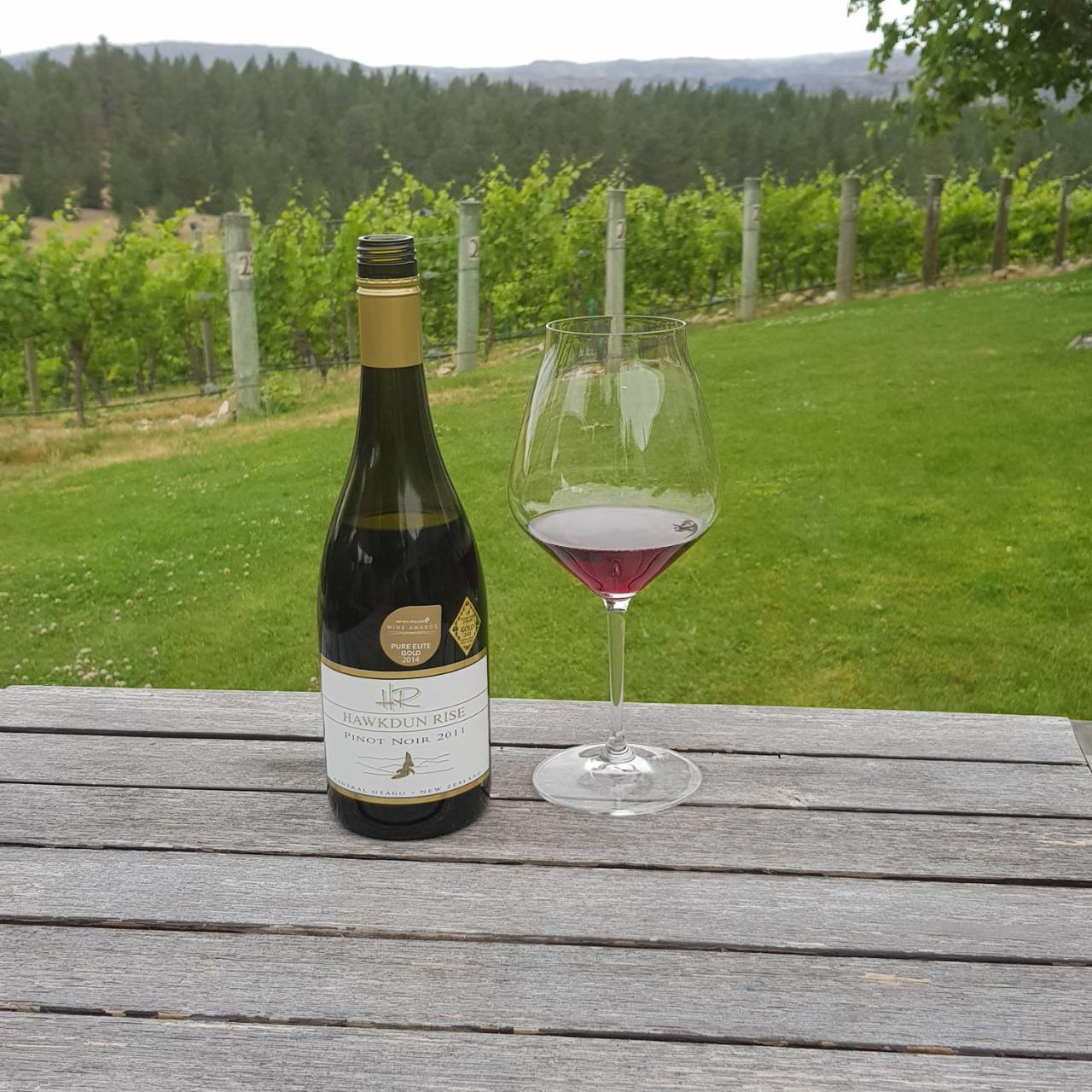 Hawkdun Rise Vineyard & Accommodation Alexandra Eksteriør billede